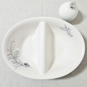 Vtg. Pfaltzgraff Winter Frost‎ Divided Serving Bowl Holiday Christmas White 10"